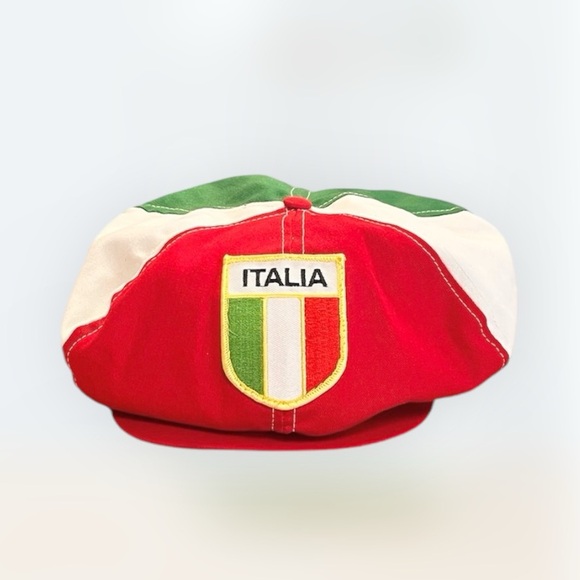 Other - Vintage Italy Newsboy Hat Italia Cap Red White Green